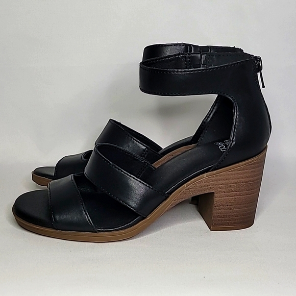 💰NWOT! FRYE & CO ▪︎ WOMEN'S KYLIE HEELED SANDALS ▪︎ SIZE 6 - Picture 4 of 10